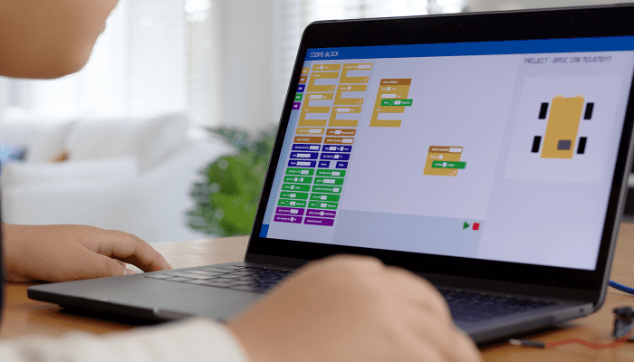 Scratch coding classes by ComputerXplorers