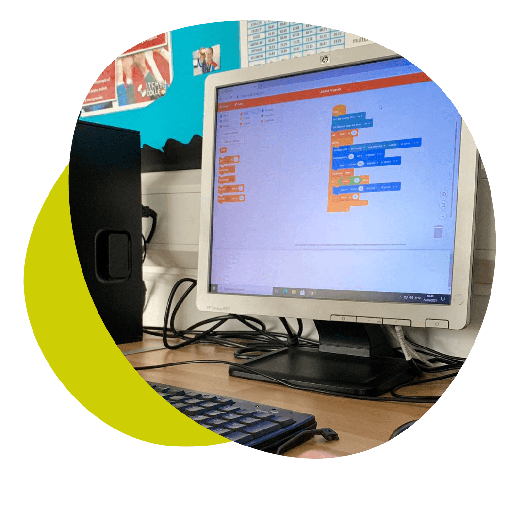 Python programming classes from ComputerXplorers