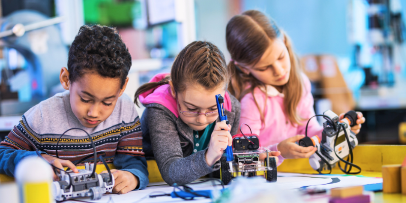 Learning robotics with ComputerXplorers
